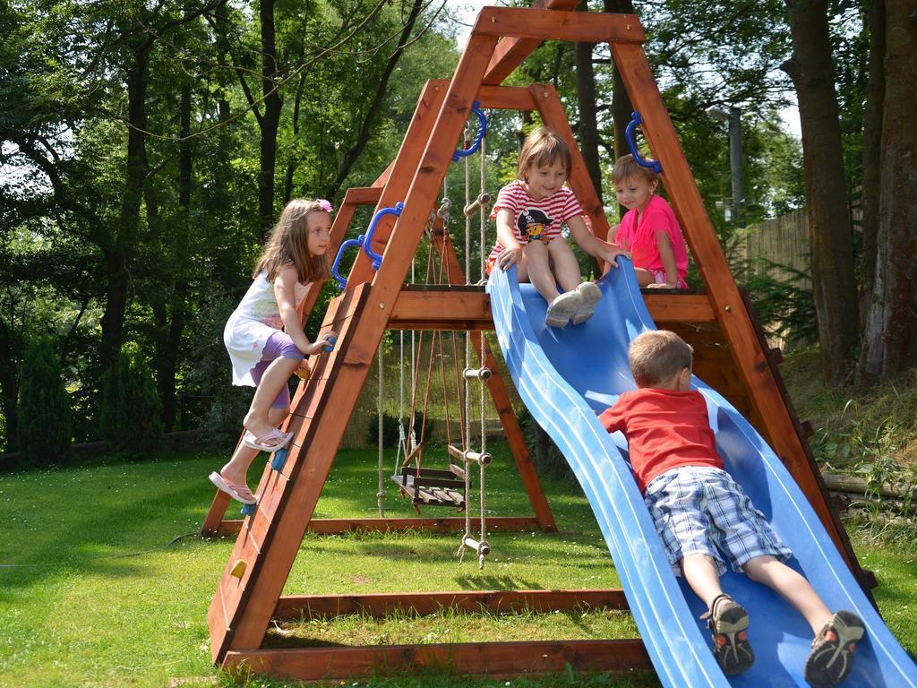 Penzion Liskuv Mlyn Milesov Ngoại thất bức ảnh